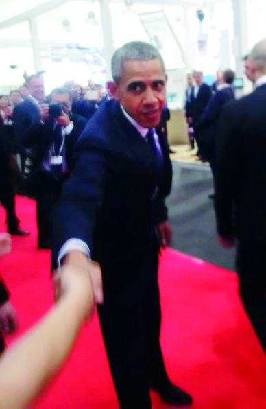 Barack Obama shaking hands at the fair: Elke Knobling had only seconds to take this souvenir snapshot.