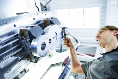 Przetworniki sił napięcia do pomiaru siły w procesie produkcji Przetworniki sił napięcia